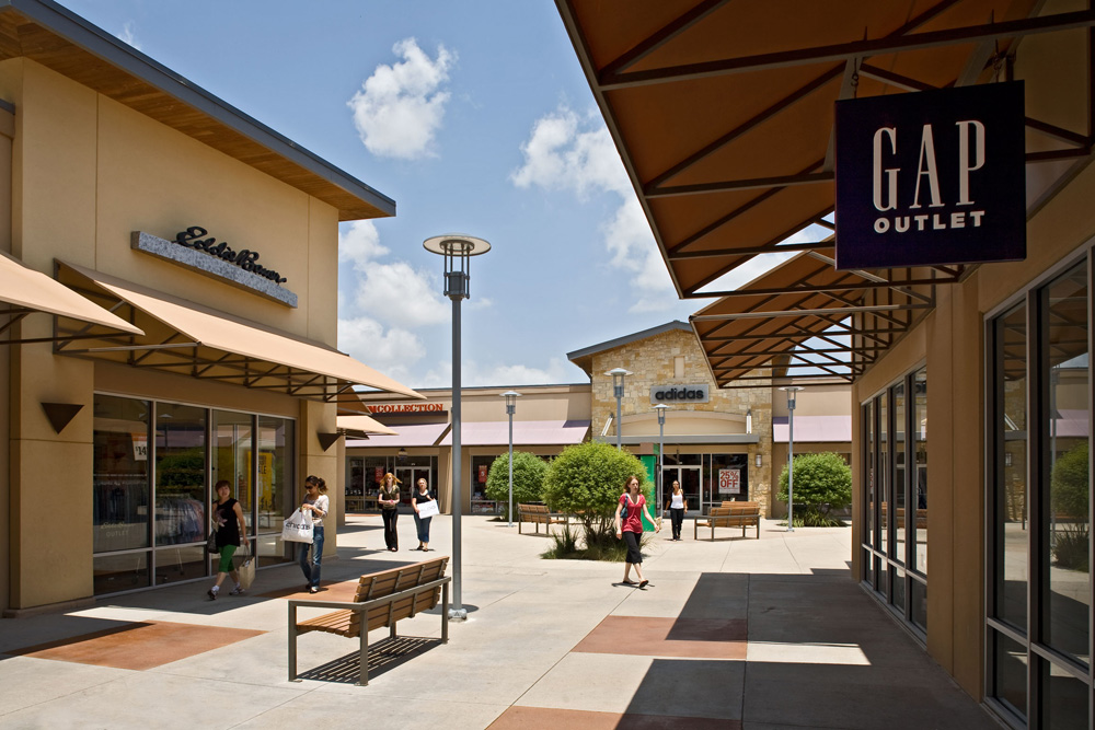 About Round Rock Premium Outlets® A Shopping Center in