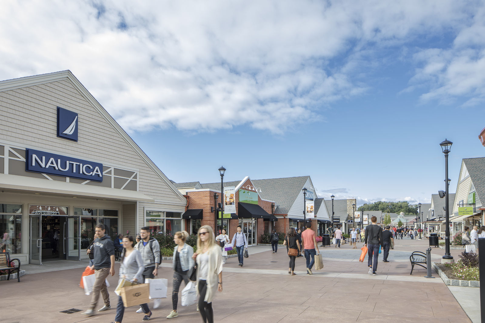 About Woodbury Common Premium - A Shopping in Central Valley, NY - Simon Property