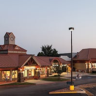 L'eggs Hanes Bali Playtex Factory Outlet at North Bend Premium Outlets® - A  Shopping Center in North Bend, WA - A Simon Property