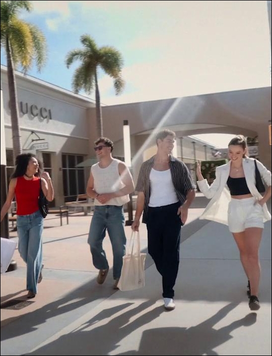 Lake Buena Vista Premium Outlets