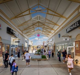 houston premium outlets nike