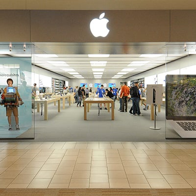 The Mall of New Hampshire - Apple Store - Apple