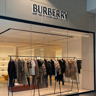 roosevelt field- burberry renovated and relocated spot 1 image