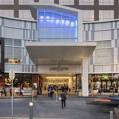 B2B fashion centre at pentagon city - spot 1 - at the center of it all image