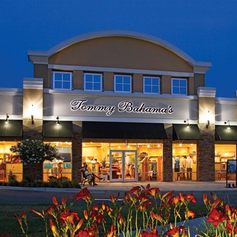 Dooney & Bourke at Ellenton Premium Outlets® - A Shopping Center in  Ellenton, FL - A Simon Property