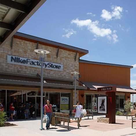 Leasing Advertising at Round Rock Premium Outlets a SIMON Center