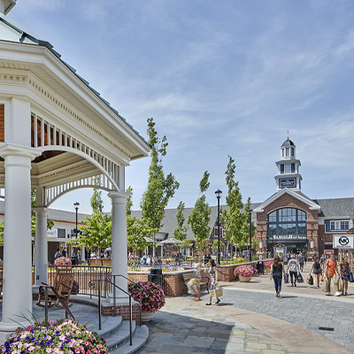 Welcome To Woodbury Common Premium Outlets® - A Shopping Center In Central  Valley, NY - A Simon Property