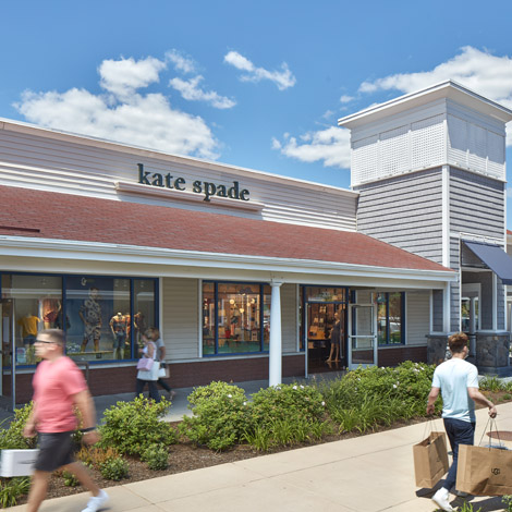 Saks OFF 5TH at Wrentham Village Premium Outlets® - A Shopping Center in  Wrentham, MA - A Simon Property
