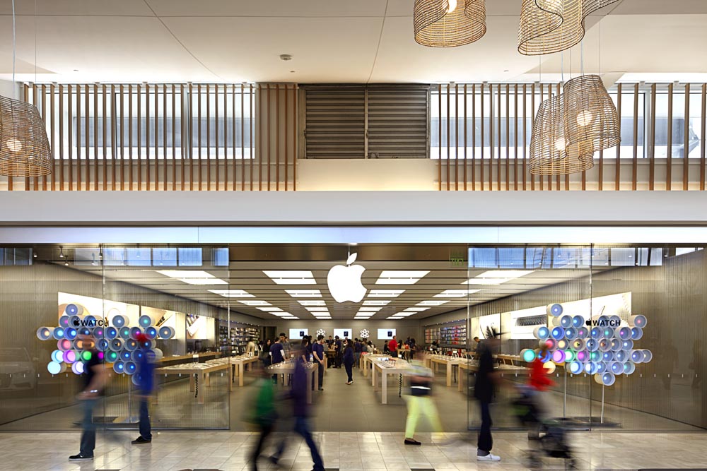 Apple at Walt Whitman Shops® - A Shopping Center in Huntington Station, NY  - A Simon Property