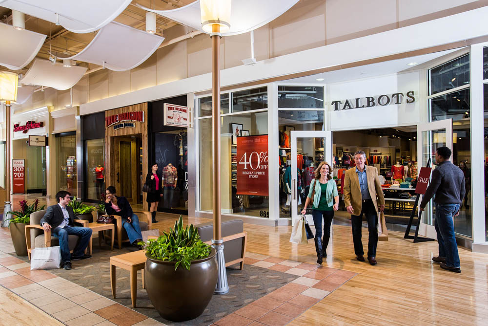Outlet centre in Woodbridge, VA - Potomac Mills - 201 stores
