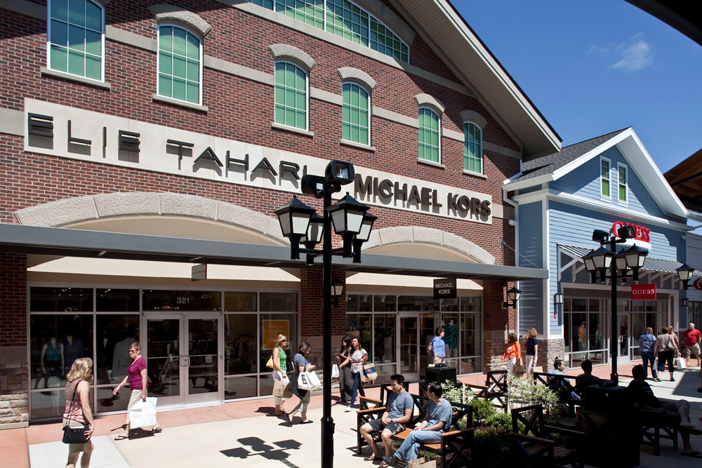About Merrimack Premium Outlets®, Including Our Address, Phone Numbers &  Directions - A Shopping Center in Merrimack, NH - A Simon Property