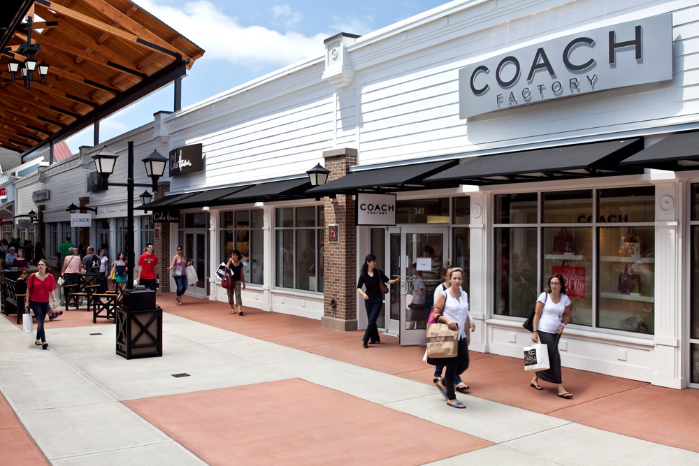About Merrimack Premium Outlets® - A Shopping Center in Merrimack, NH - A  Simon Property