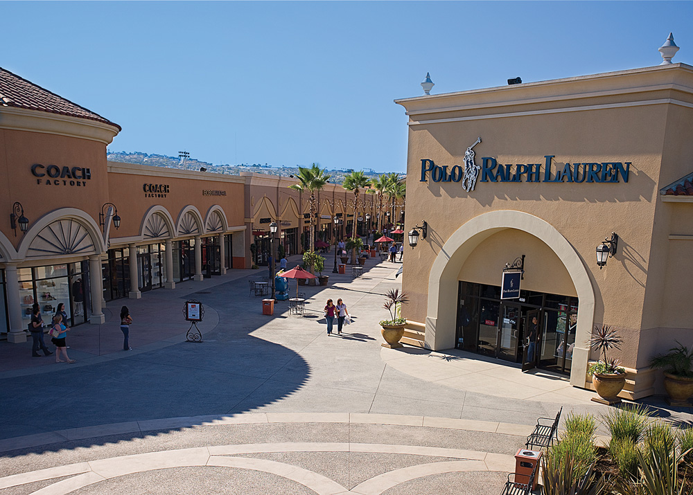 Fashion Valley, a Simon Mall - San Diego, CA  Mall food court, San diego  shopping, Mall design