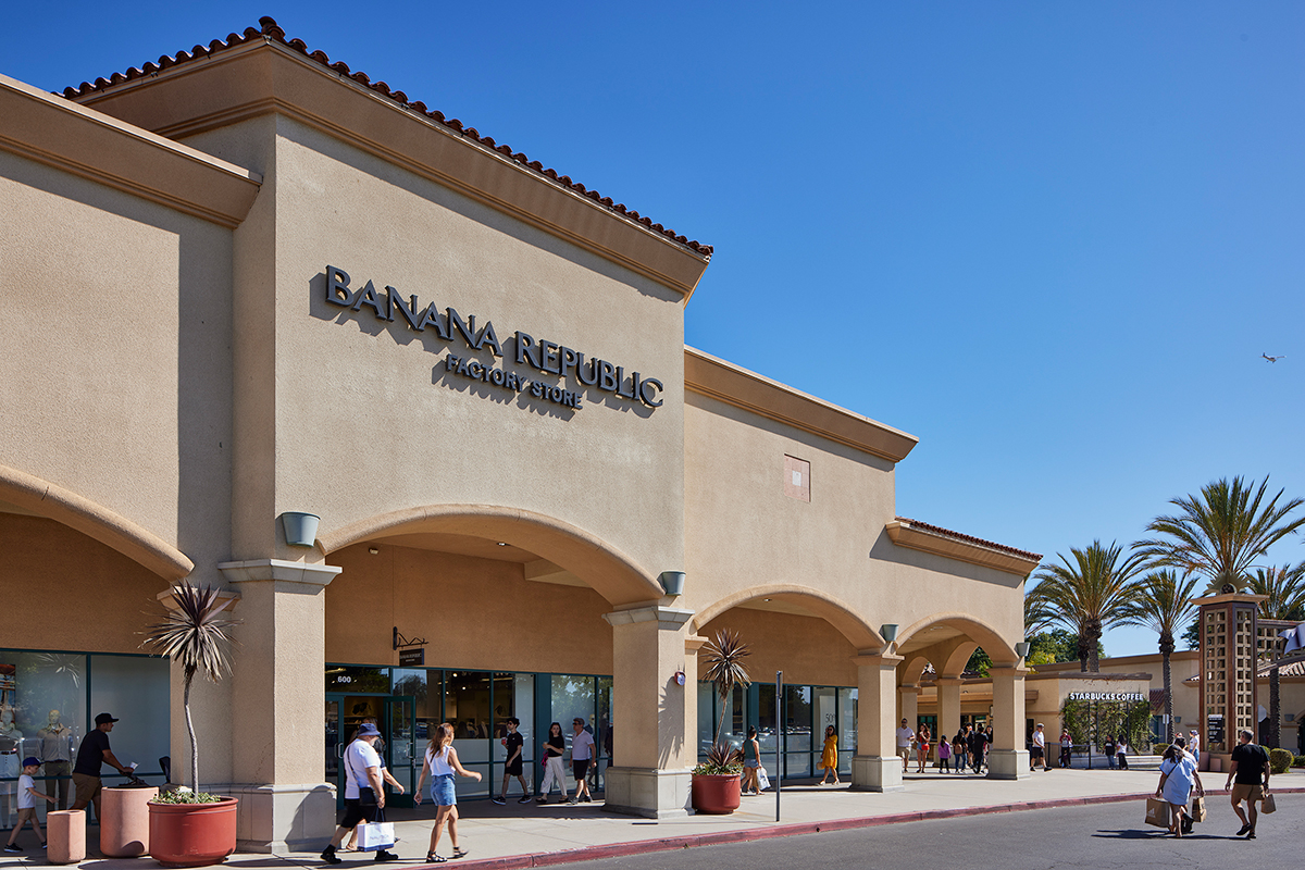 Forever 21 at Camarillo Premium Outlets® - A Shopping Center in