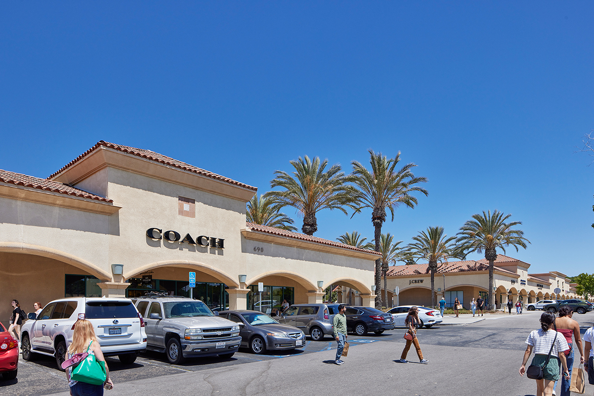 Cotton On at Camarillo Premium Outlets® - A Shopping Center in Camarillo,  CA - A Simon Property