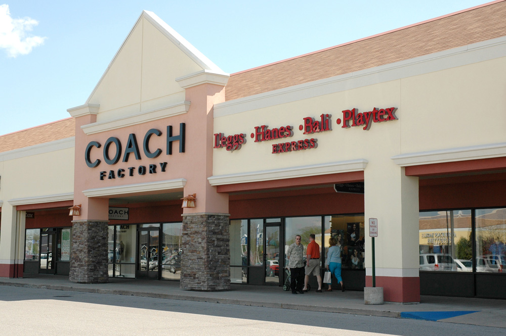 About Birch Run Premium Outlets® A Shopping Center in Birch Run, MI