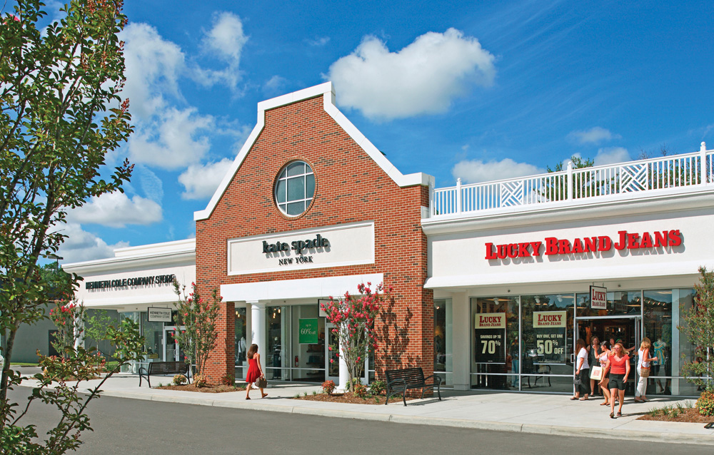 About Williamsburg Premium Outlets® - A Shopping Center in Williamsburg, VA  - A Simon Property