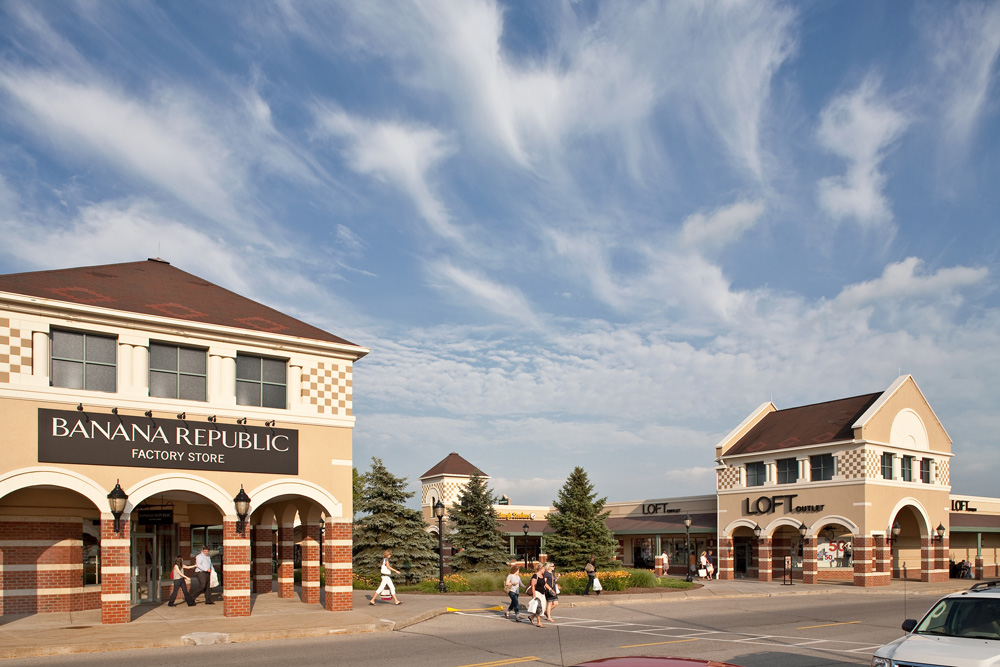 Steelers Pro Shop at Grove City Premium Outlets® - A Shopping Center in  Grove City, PA - A Simon Property