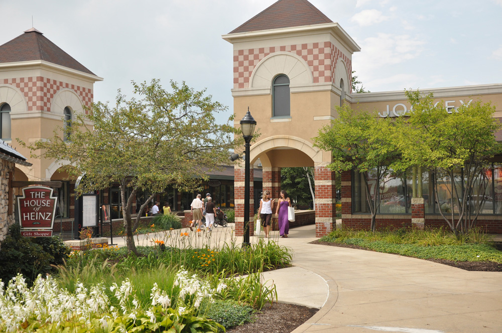 LOFT Outlet at Grove City Premium Outlets® - A Shopping Center in