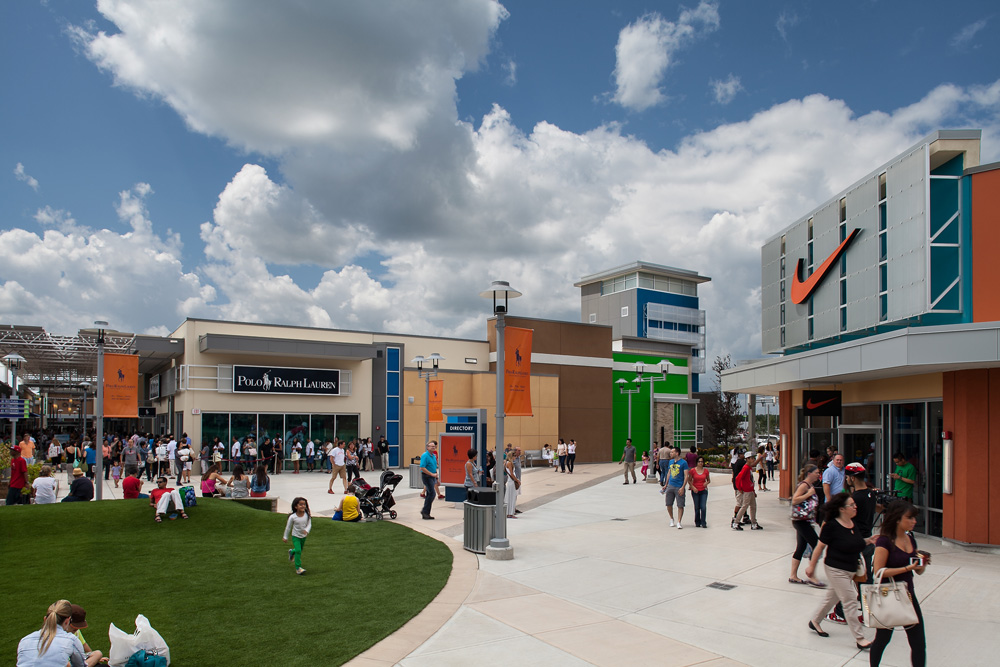 Play Area at Toronto Premium Outlets® - A Shopping Center in Halton Hills,  ON - A Simon Property
