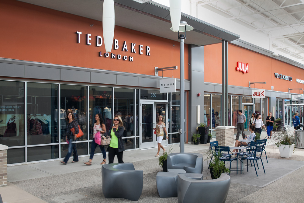 Budget Shopping within $100, Toronto Premium Outlet Mall