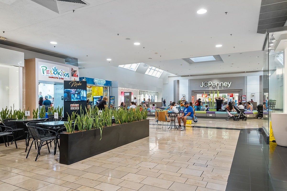 Miami International Mall shopping plan