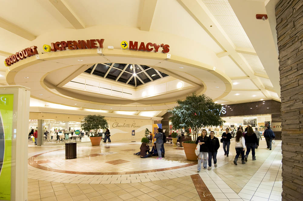 Welcome To The Mall of New Hampshire - A Shopping Center In Manchester, NH  - A Simon Property
