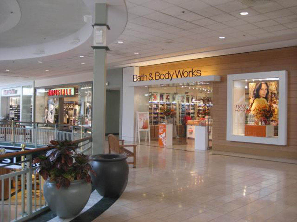 About Lehigh Valley Mall A Shopping Center in Whitehall, PA A Simon