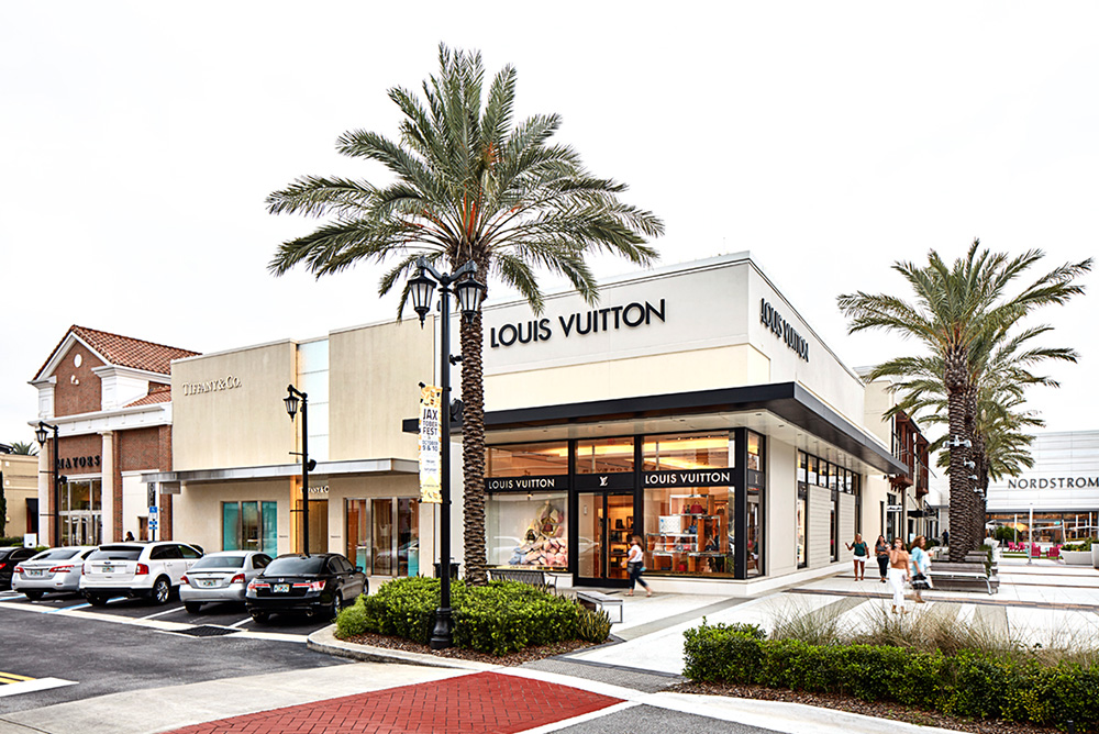 Shopping at St. Johns Town Center in Jacksonville