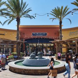 Desert Hills Premium Outlets (178 stores) - outlet shopping in Cabazon,  California CA CA 92230 - MallsCenters