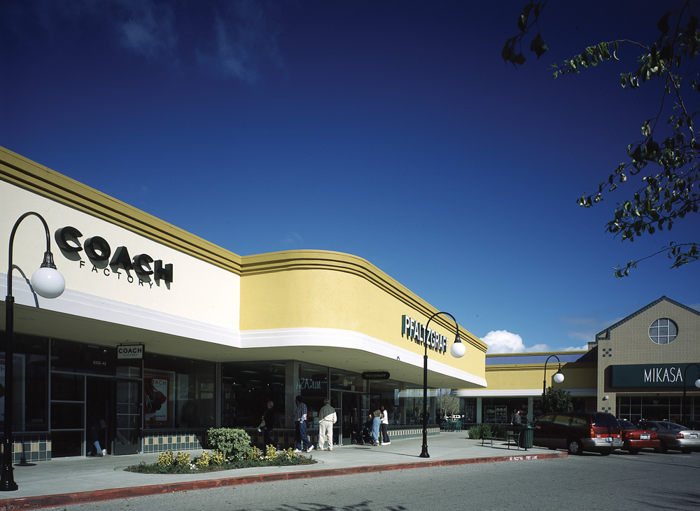 About Gilroy Premium Outlets® A Shopping Center In Gilroy, CA A Simon  Property 