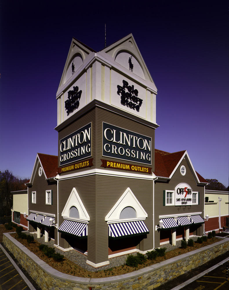 About Clinton Premium Outlets® - A Shopping Center Clinton, CT - A Property