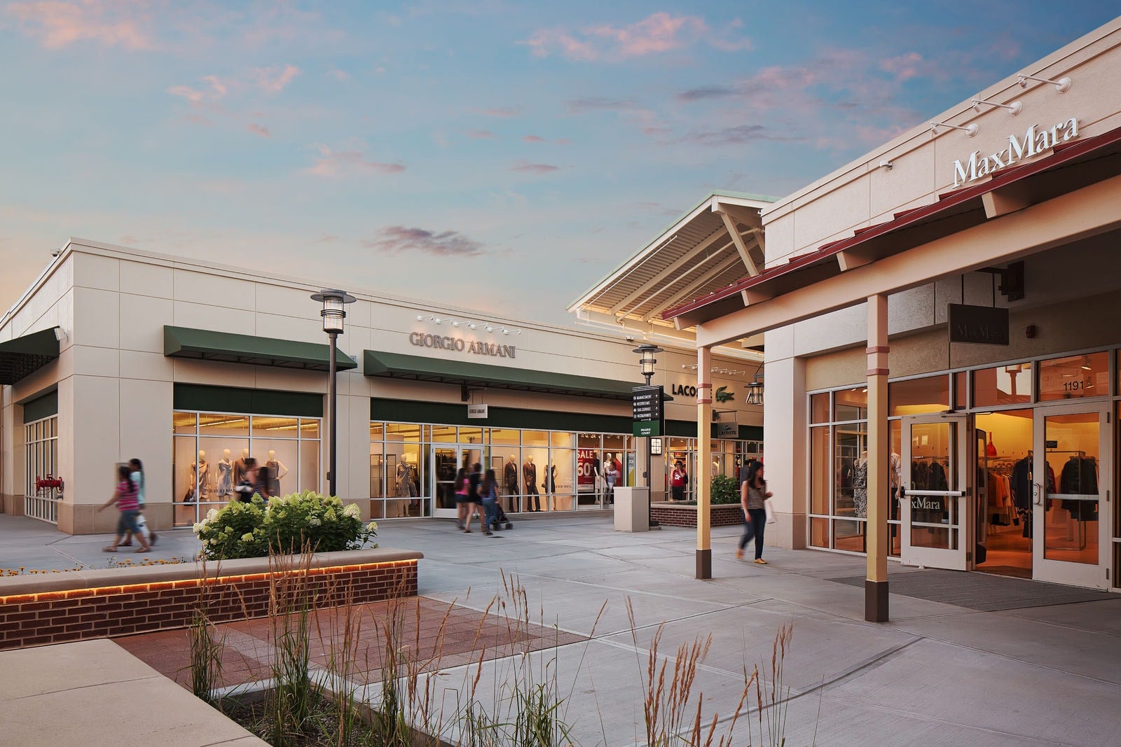 About Outlets® - A Center Aurora, IL - A Simon Property