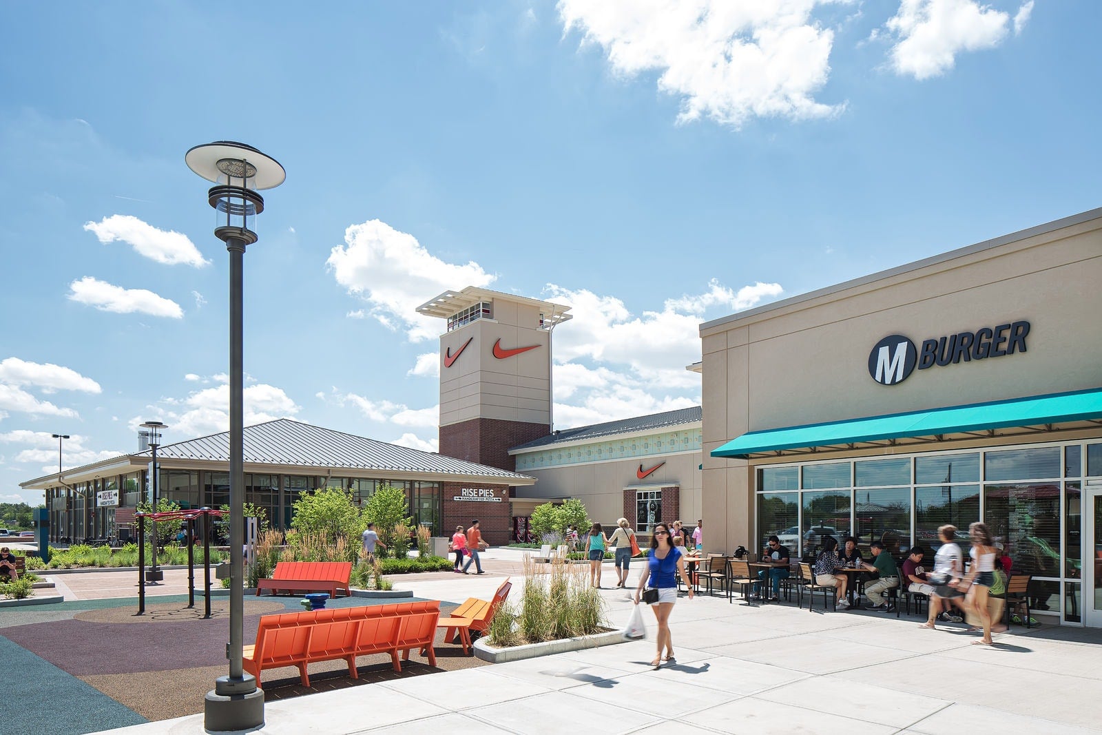 Do Business At Chicago Premium Outlets A Simon Property 