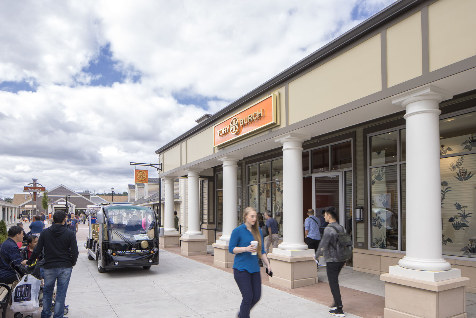 Woodbury Commons Unveil New Luxury Shopping Experience