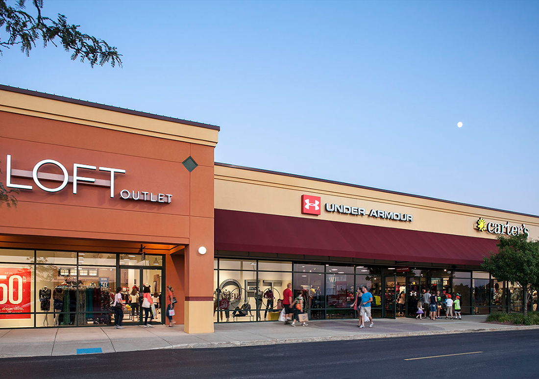 About Johnson Creek Premium Outlets® - A Shopping Center in Johnson Creek,  WI - A Simon Property