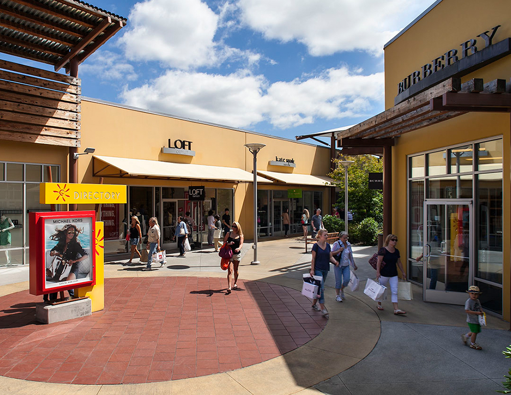 About Seattle Premium Outlets® - A Shopping Center in Tulalip, WA - A Simon  Property
