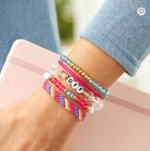 Friendship bracelets best sale michaels