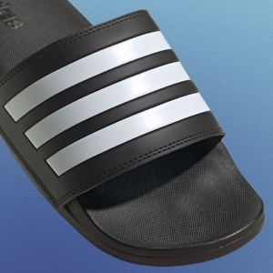 kittery outlets adidas